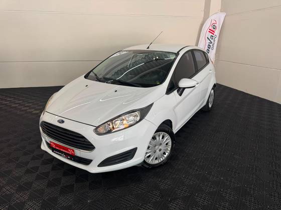 FORD FIESTA 1.5 SE HATCH 16V FLEX 4P MANUAL FORD FIESTA 1.5 SE HATCH 16V FLEX 4P MANUAL